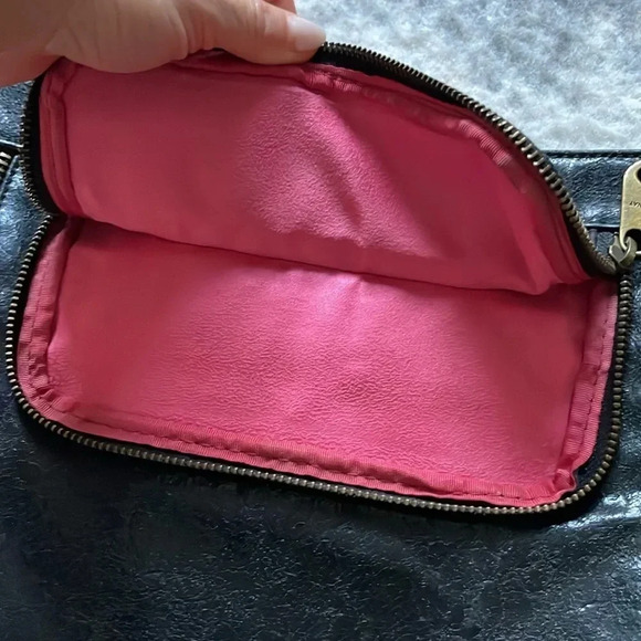 Vintage Matt & Nat Crossbody Purse - Picture 9 of 16